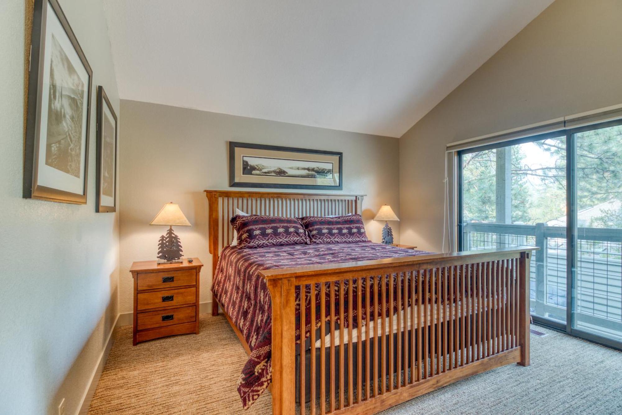 Great Kitchen, Ac, Sharc Access, Hot Tub, Bring Pet! Sunriver
